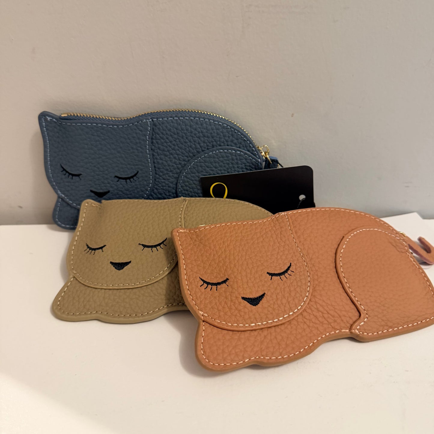 The Sleepy Coin Cat- Brown