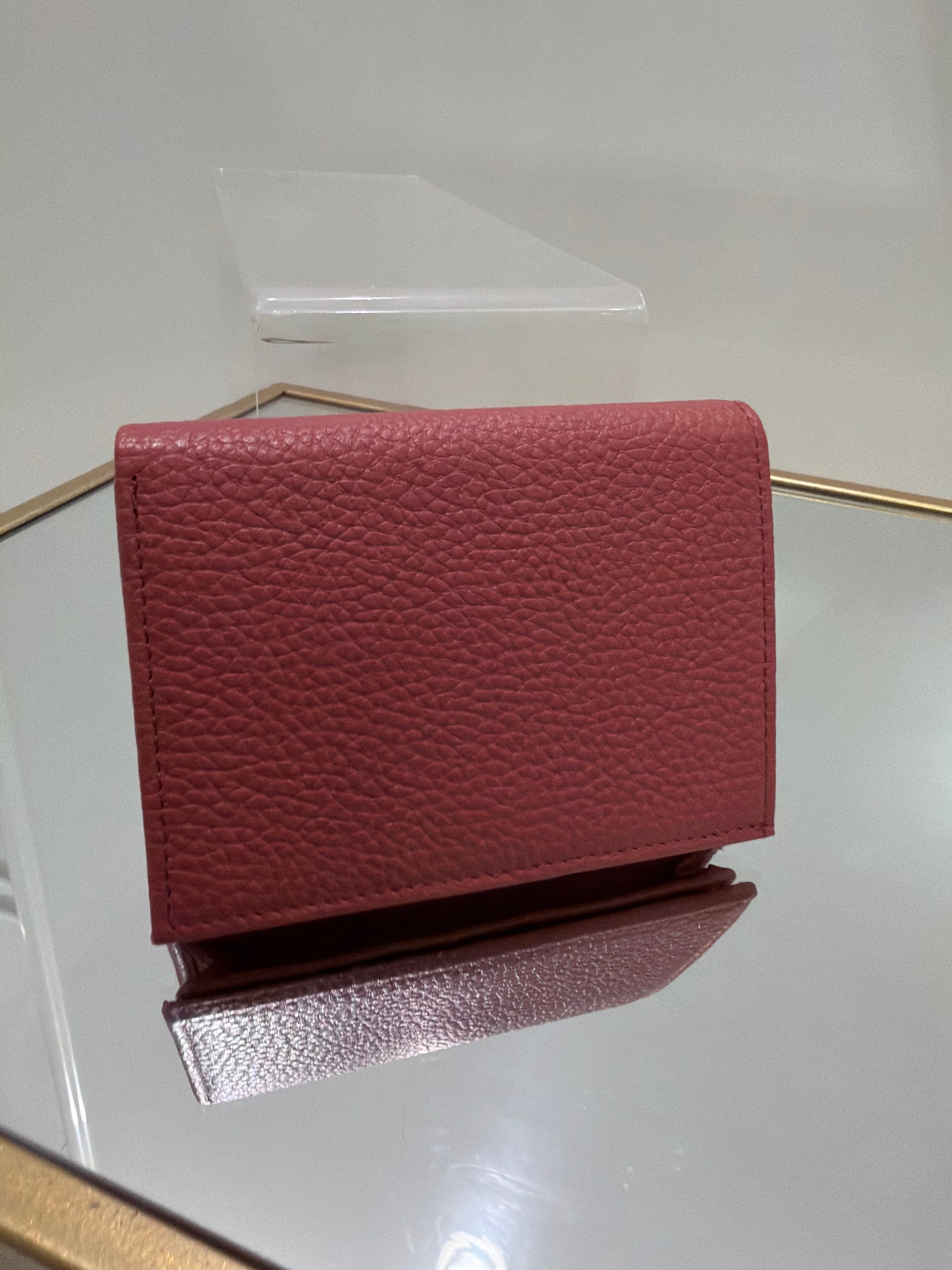 The Bifold Wallet -Medium Burgundy