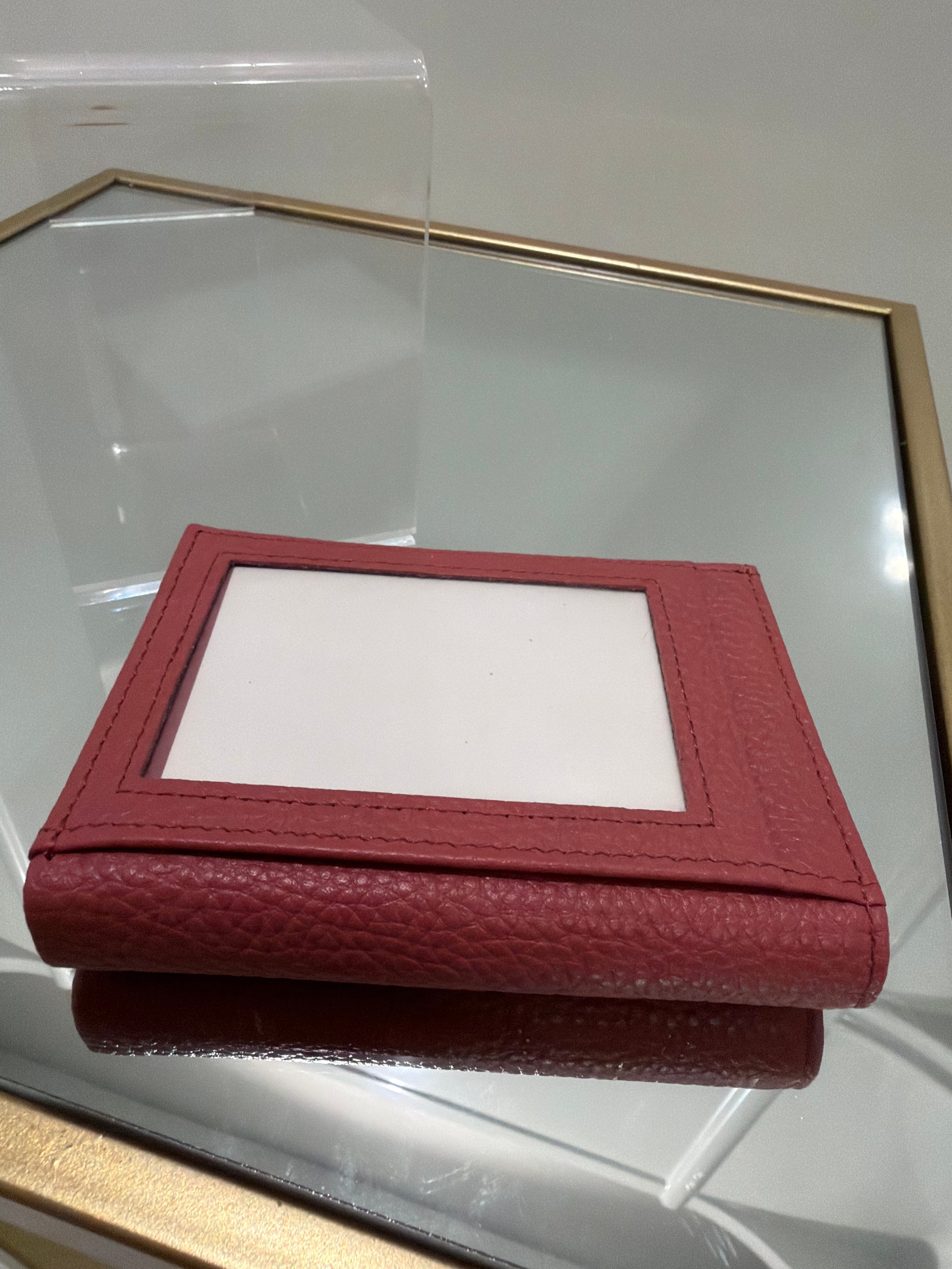 The Bifold Wallet -Medium Burgundy