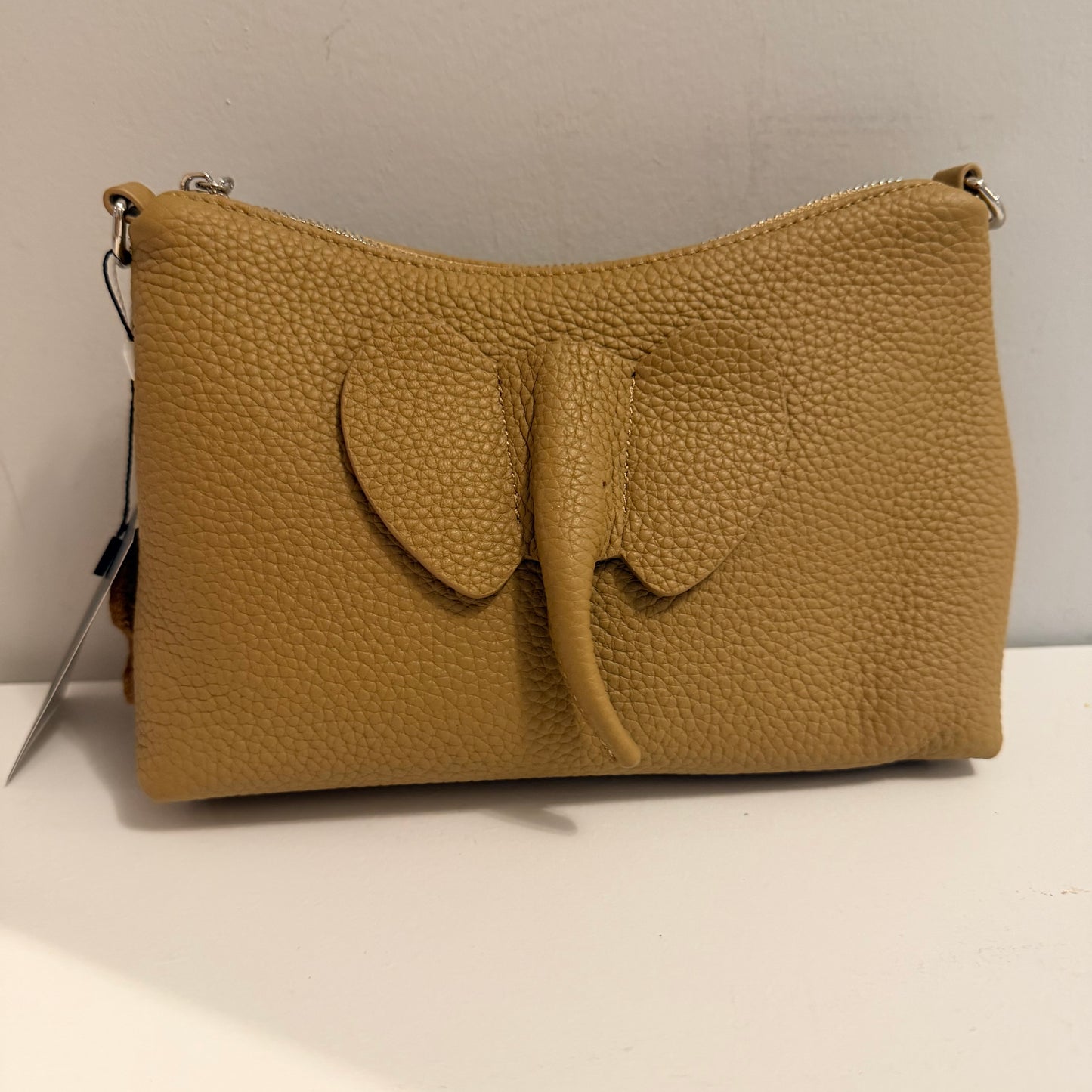 The E Dumbo -Taupe