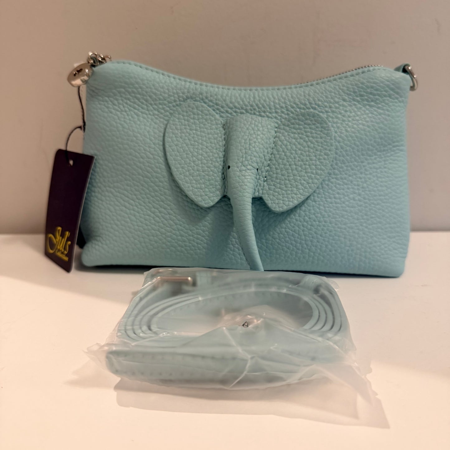 The E Dumbo -Light Blue