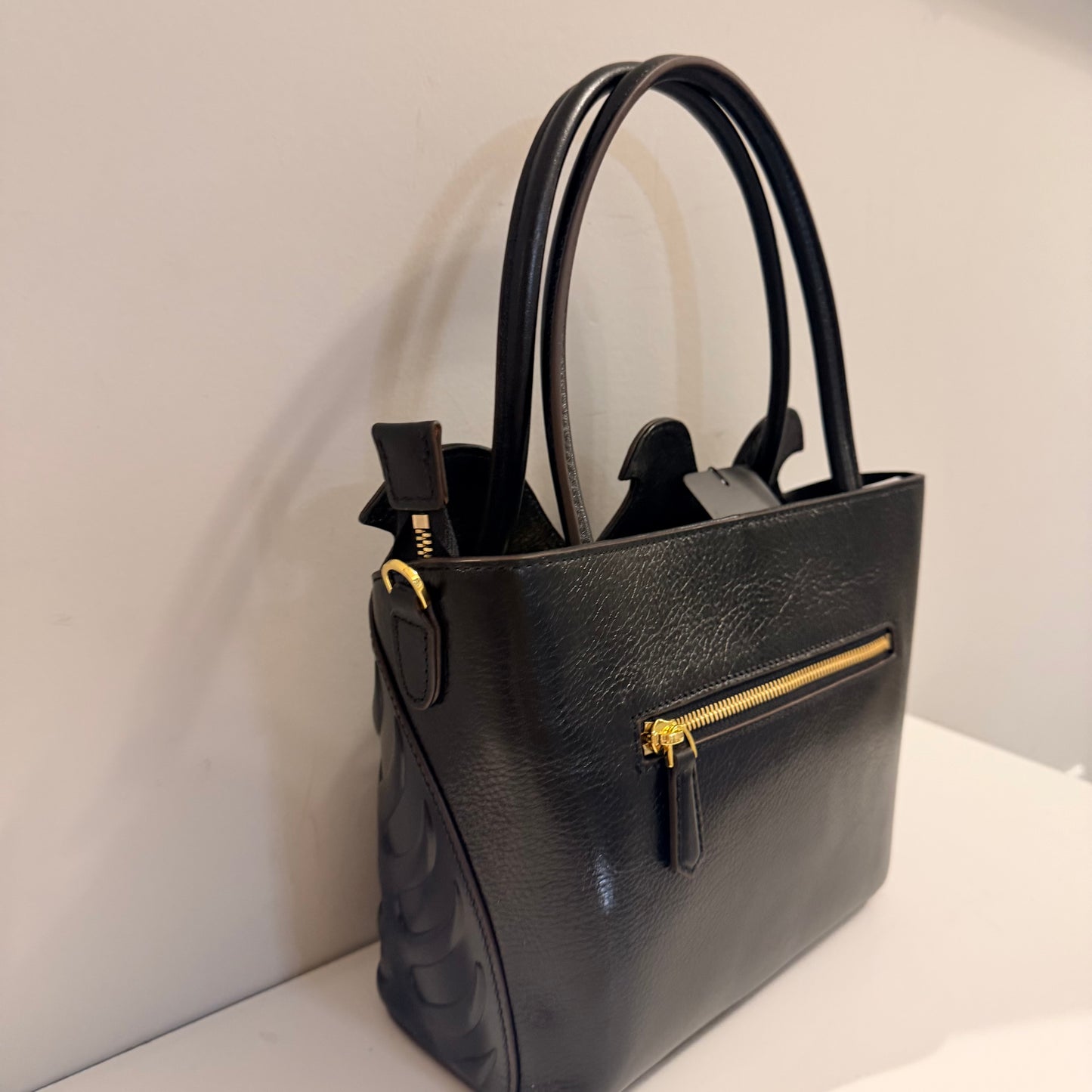 The Rajah Leaf Bag - Black