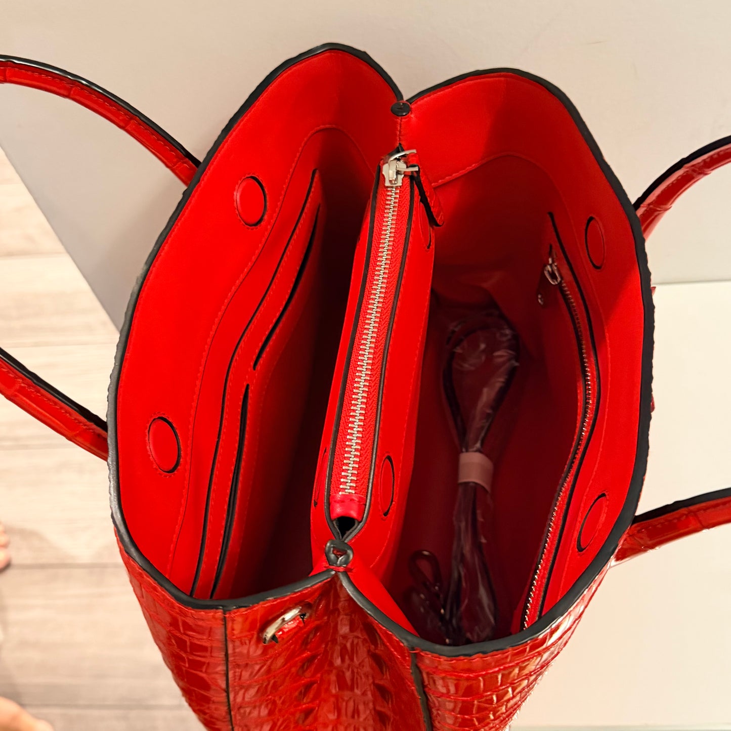 The Classic Allie XL Red