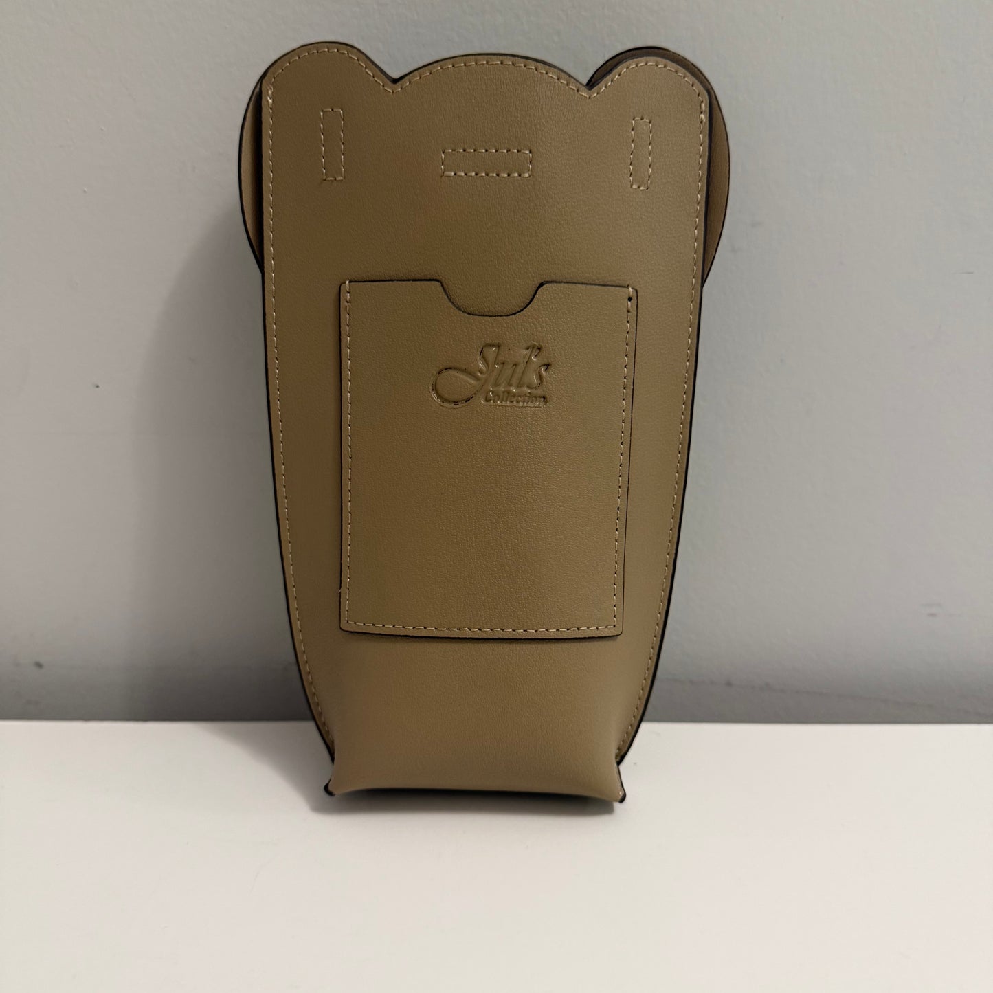The Elephant Crossbody-Taupe