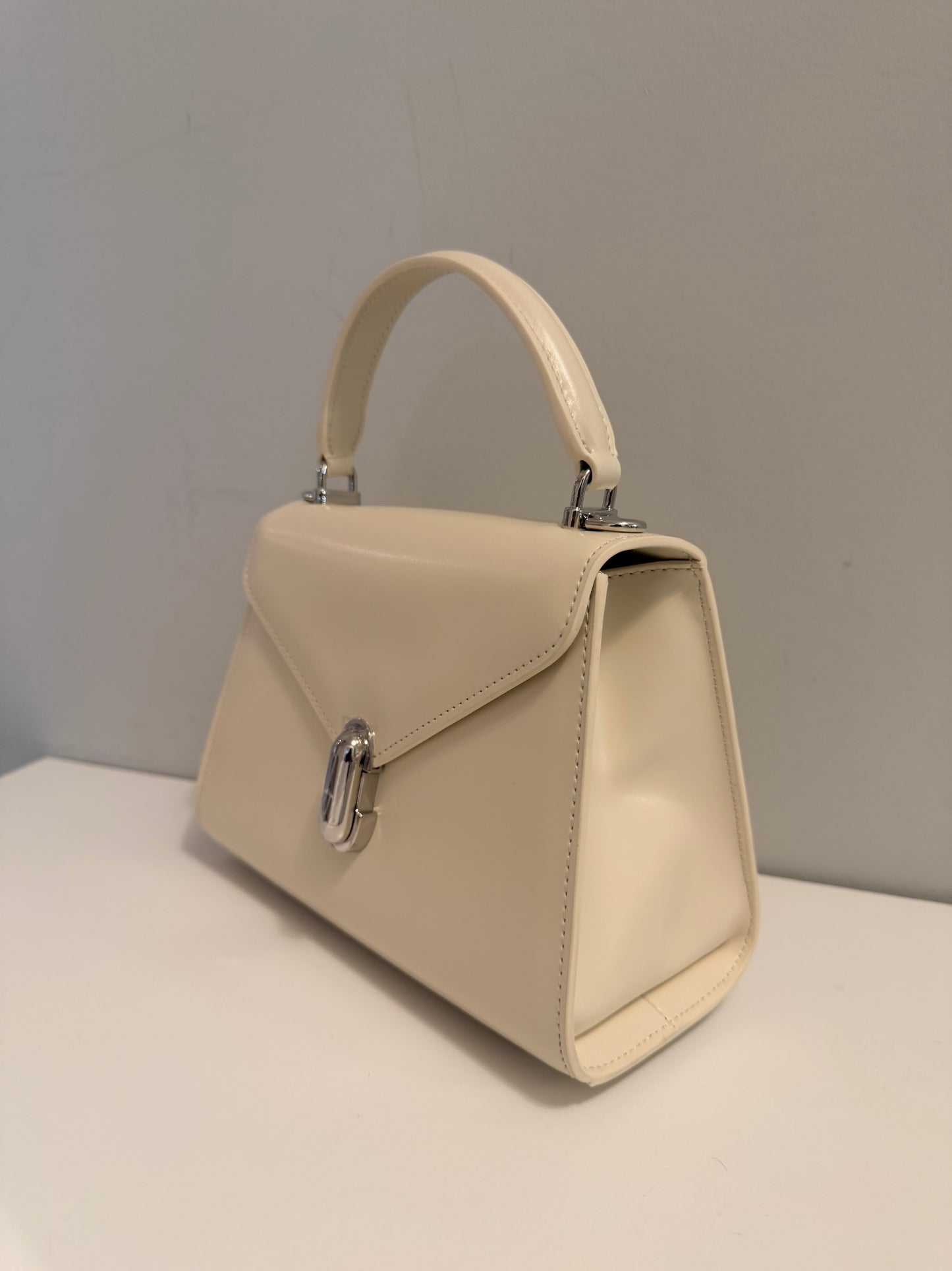 The Imogen Bag Creme