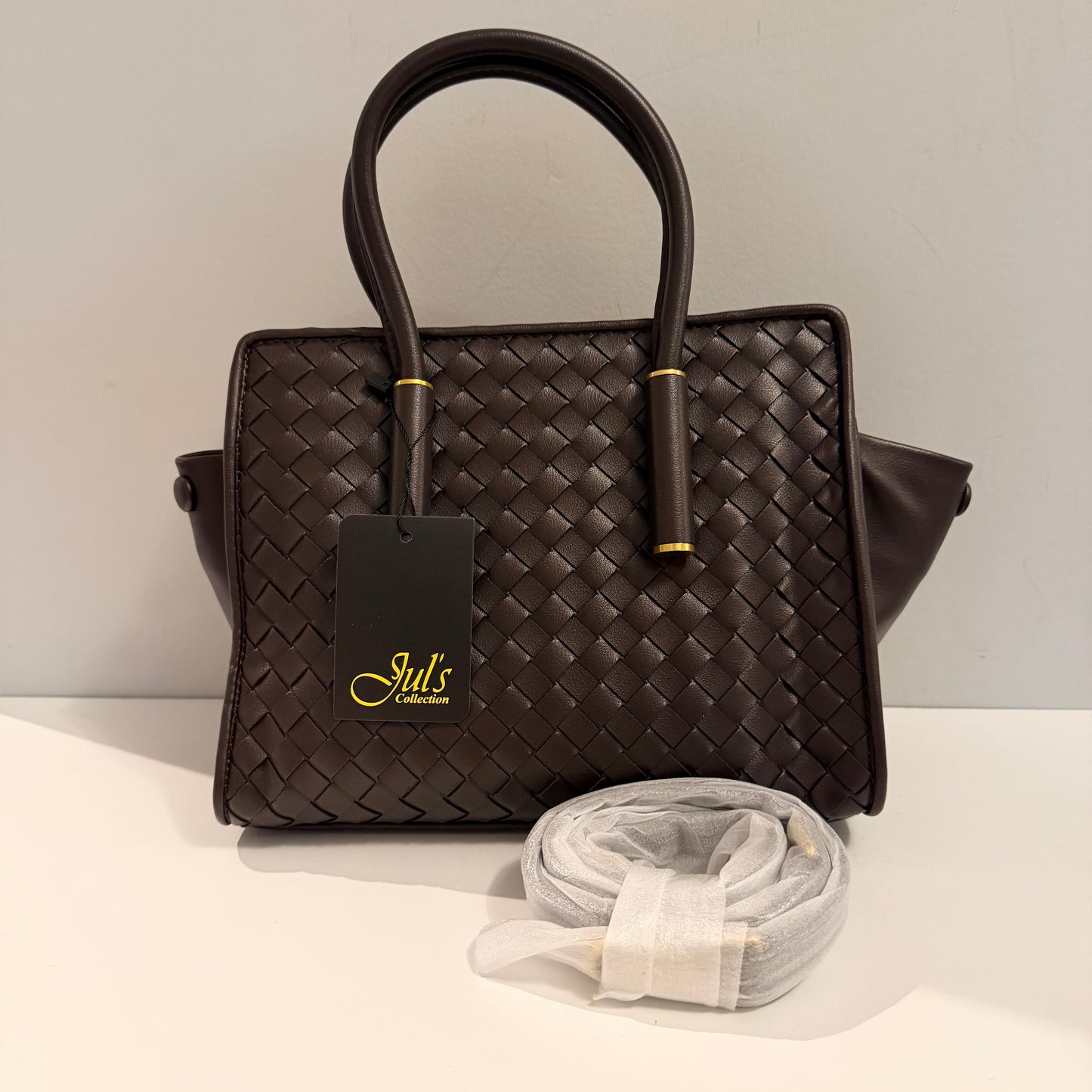 The Pilar Bag Medium Dark Brown