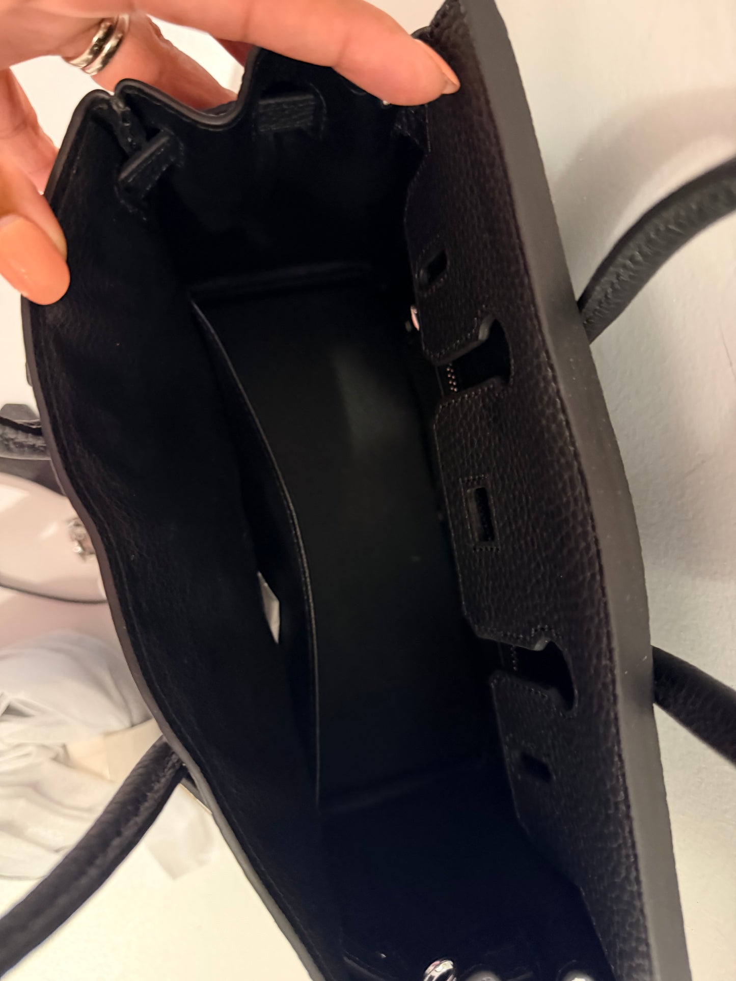 The B Bag - Black (Medium)