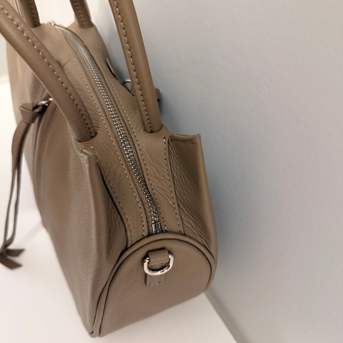 The Angela Bag Taupe Medium