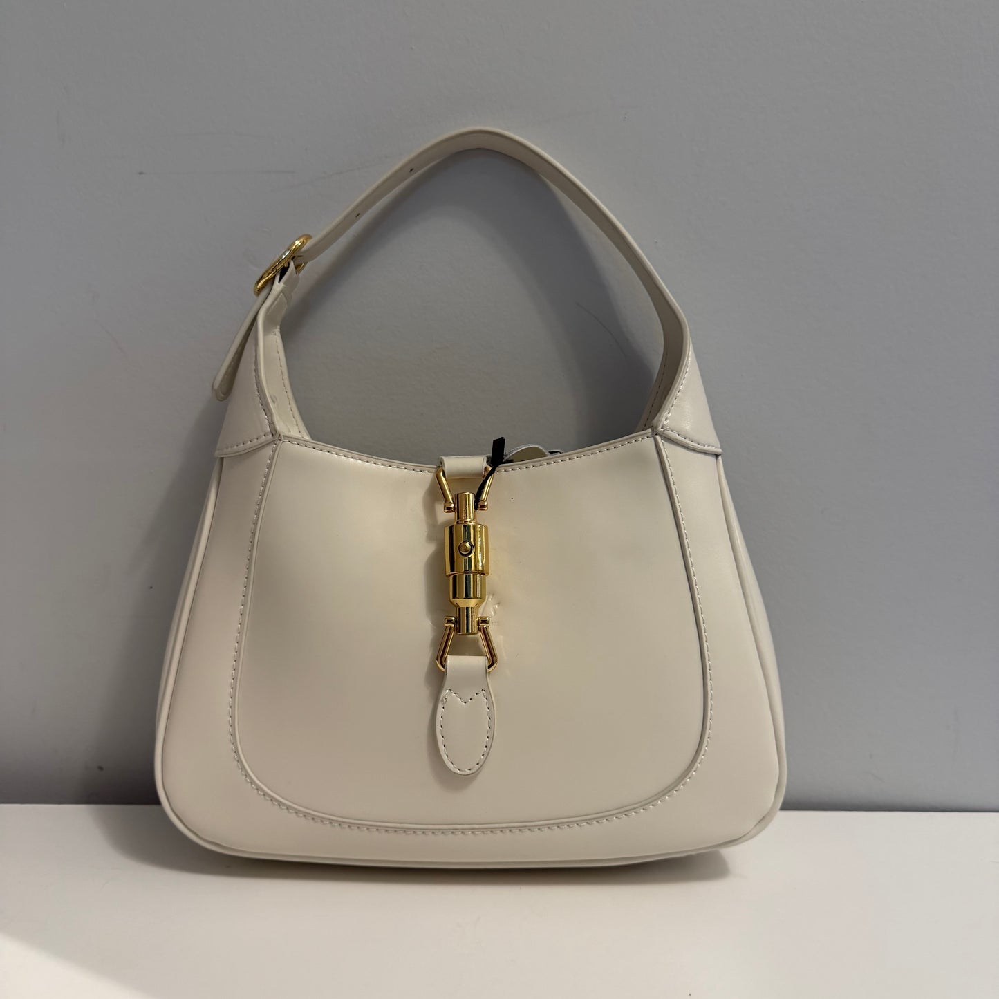 The Alicia Bag Creme Medium