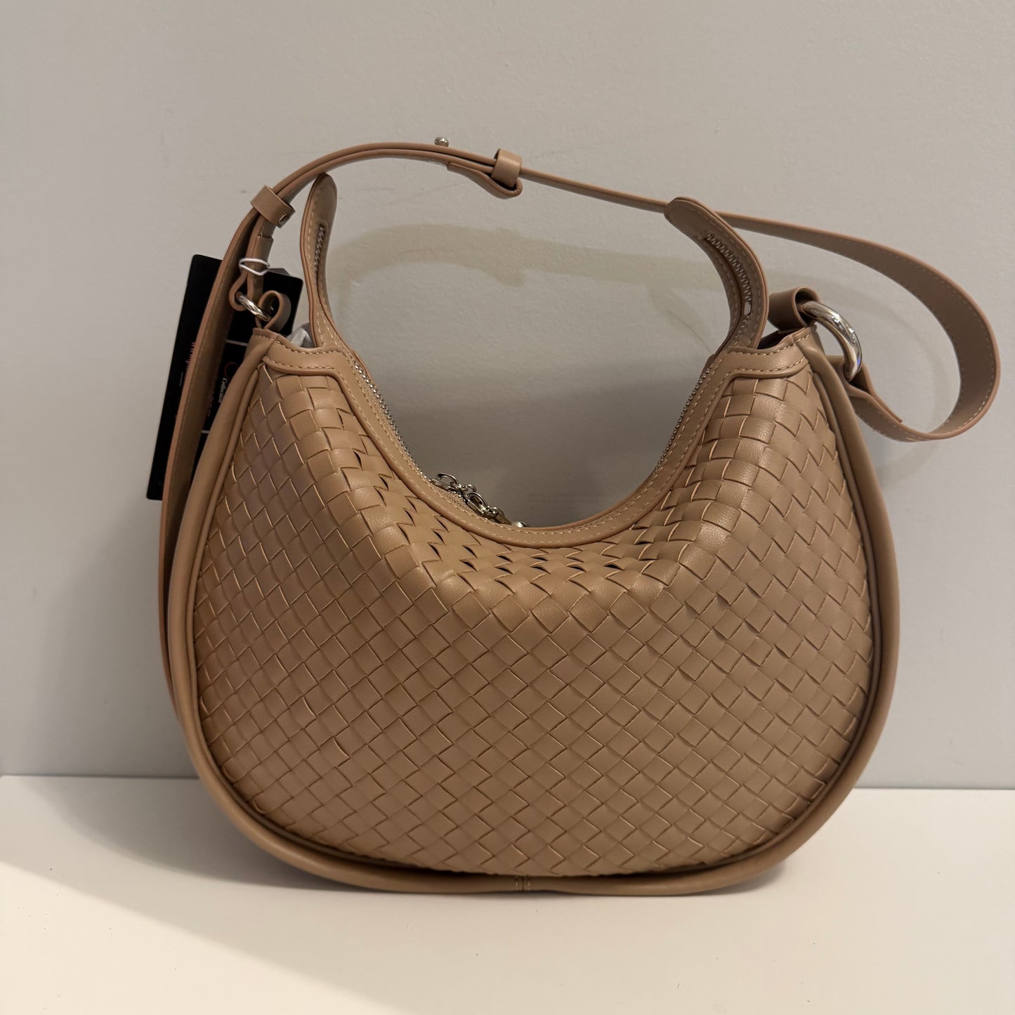 The Benita Bag-Tan Medium