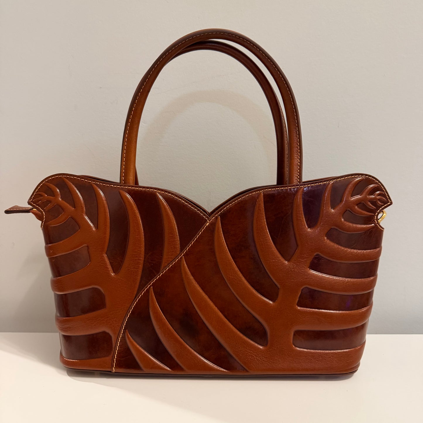 Double Sided Leaf Toto Brown