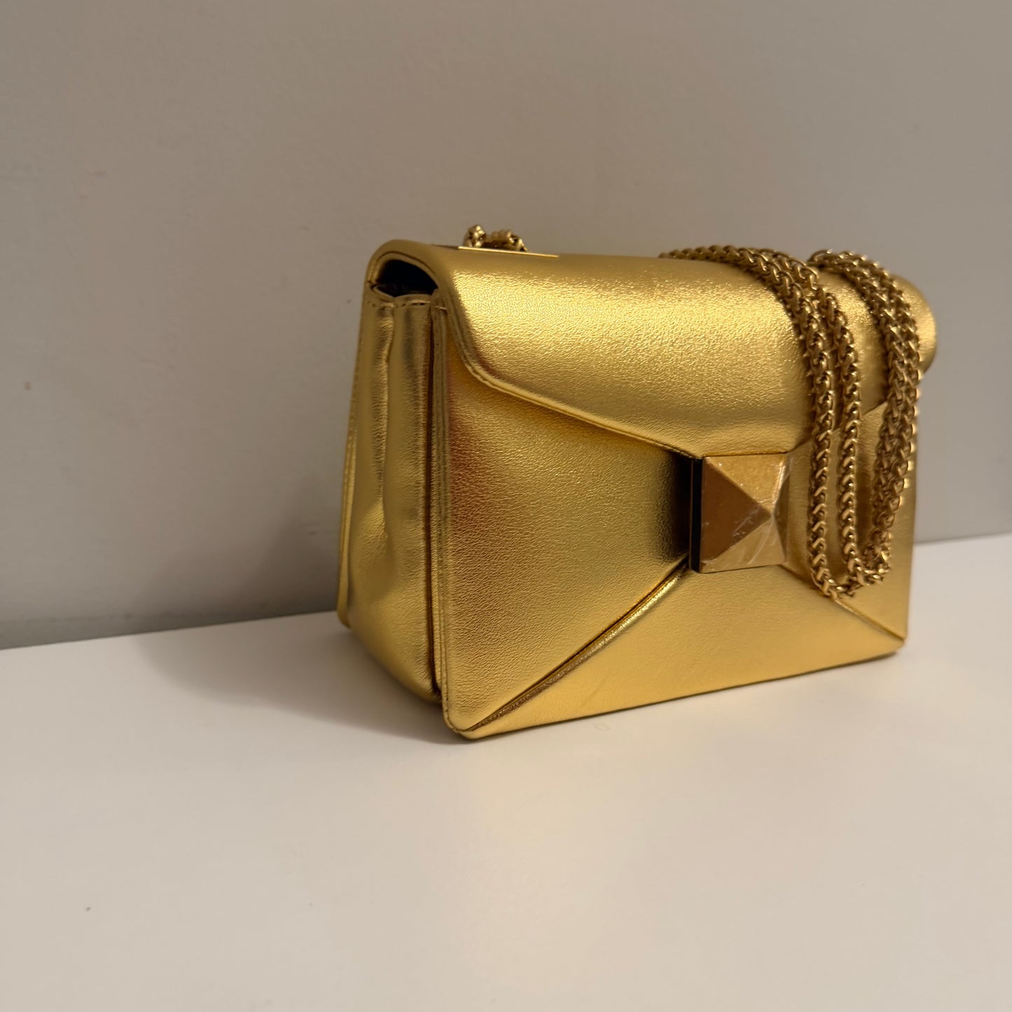 The Hagar Bag -Gold