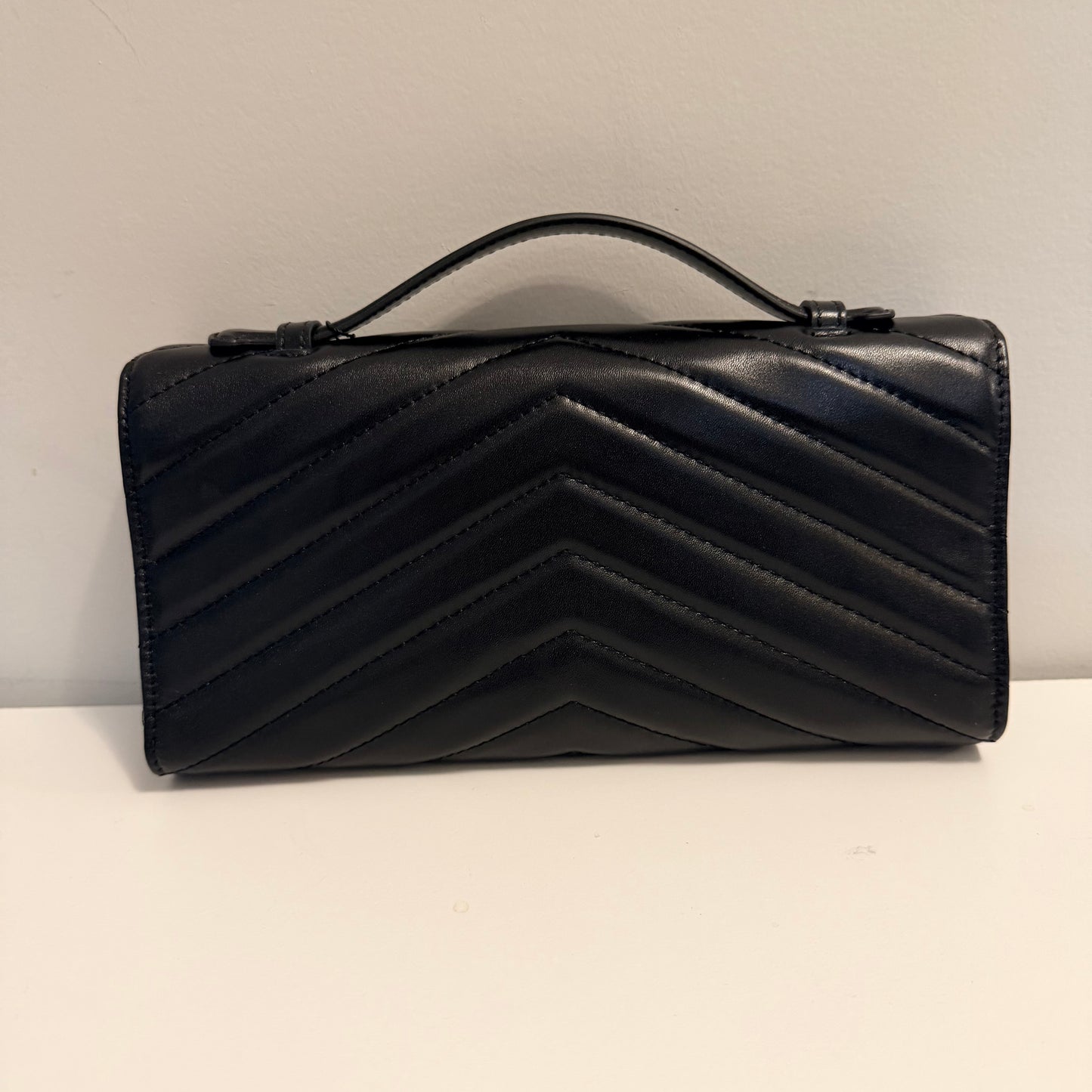 The Holiday Clutch Small Black